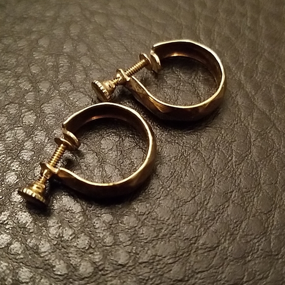 Jewelry Vtg Screwback Hoop Earrings Poshmark